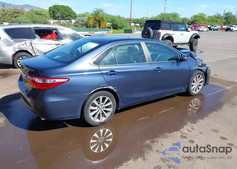 2016 Toyota Camry Xle V6 z USA, uszkodzony, nr VIN 4T1BK1FK6GU572710